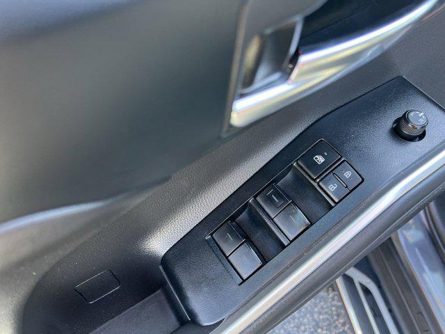 used 2022 Toyota Highlander car, priced at $33,998