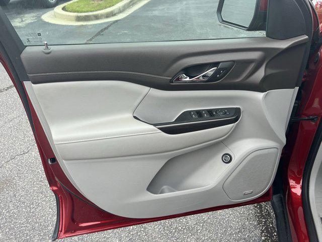 used 2023 GMC Acadia car, priced at $22,998