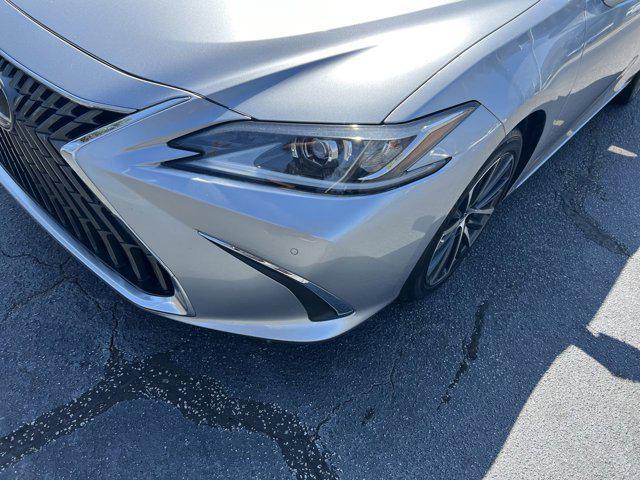 used 2022 Lexus ES 350 car, priced at $34,998