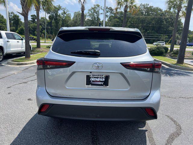 used 2024 Toyota Highlander car, priced at $37,998