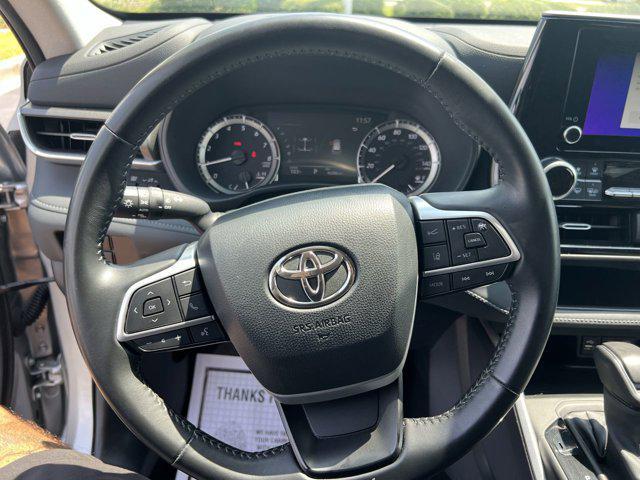 used 2024 Toyota Highlander car, priced at $37,998