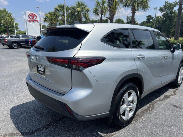 used 2024 Toyota Highlander car, priced at $37,998