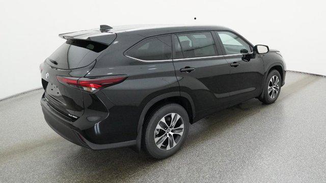 new 2026 Toyota Highlander car, priced at $48,176