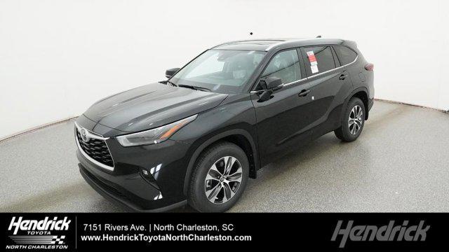 new 2026 Toyota Highlander car, priced at $48,176