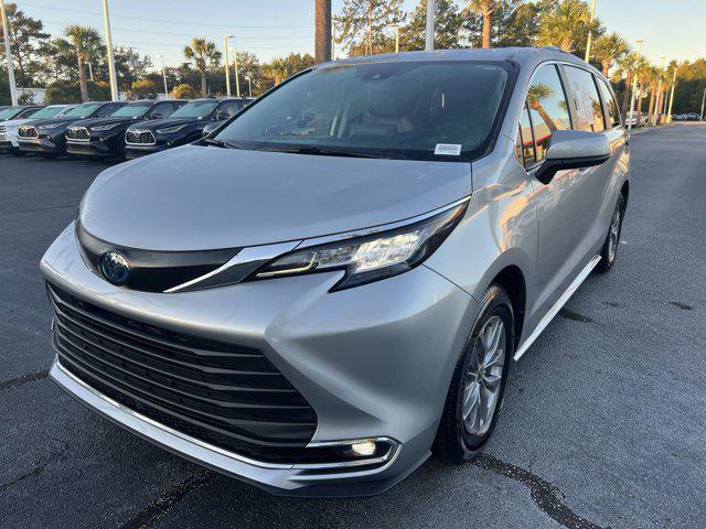 used 2023 Toyota Sienna car, priced at $44,478