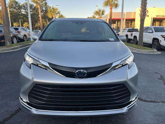 used 2023 Toyota Sienna car, priced at $44,478