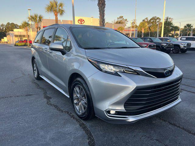 used 2023 Toyota Sienna car, priced at $44,478