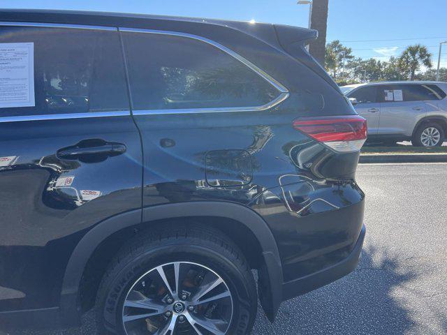 used 2019 Toyota Highlander car, priced at $22,498