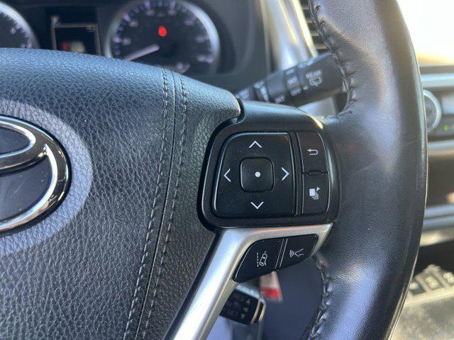 used 2019 Toyota Highlander car, priced at $22,498