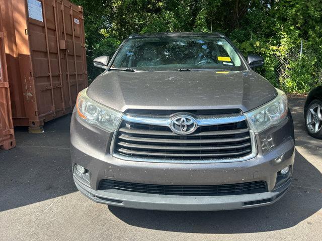 used 2016 Toyota Highlander car, priced at $15,278