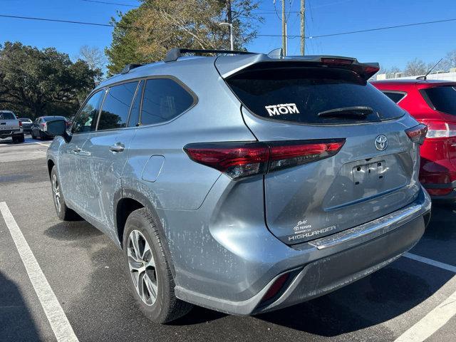 used 2021 Toyota Highlander car, priced at $32,749