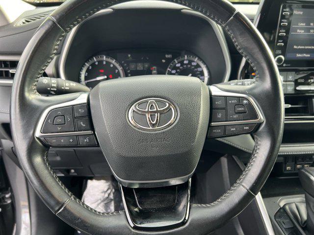 used 2021 Toyota Highlander car, priced at $34,478