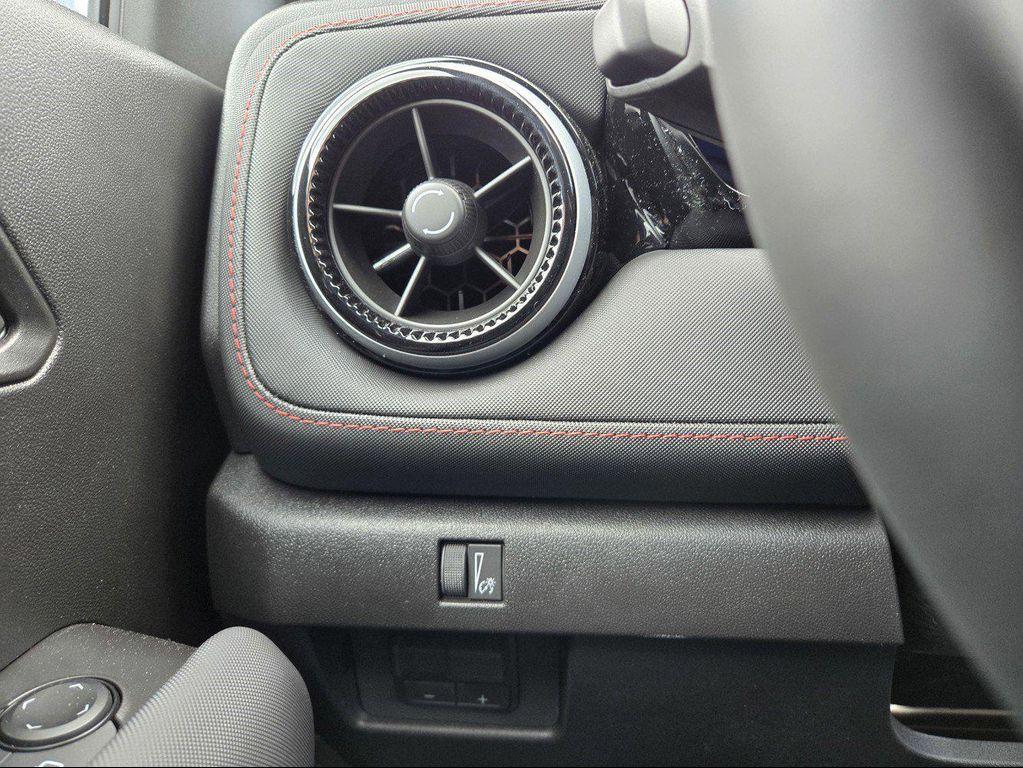 new 2025 Chevrolet Colorado car, priced at $46,815