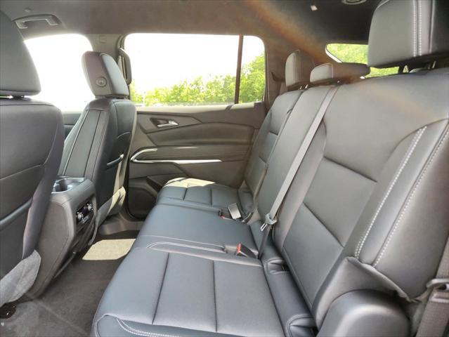 new 2025 Chevrolet Traverse car, priced at $43,195