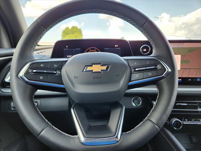 new 2025 Chevrolet Traverse car, priced at $43,195
