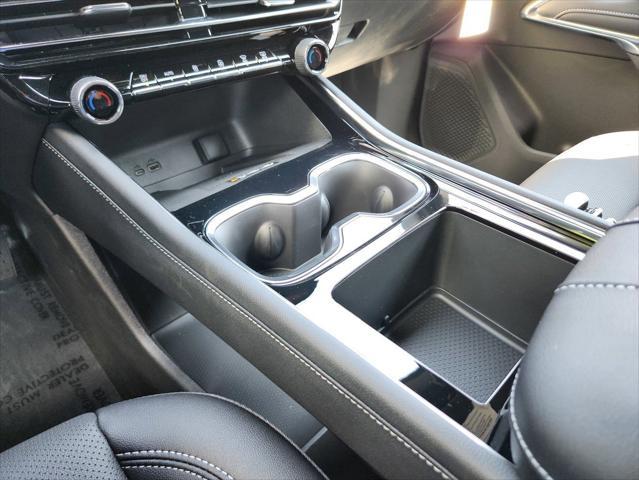 new 2025 Chevrolet Traverse car, priced at $43,195