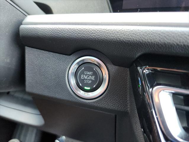 new 2025 Chevrolet Traverse car, priced at $43,195