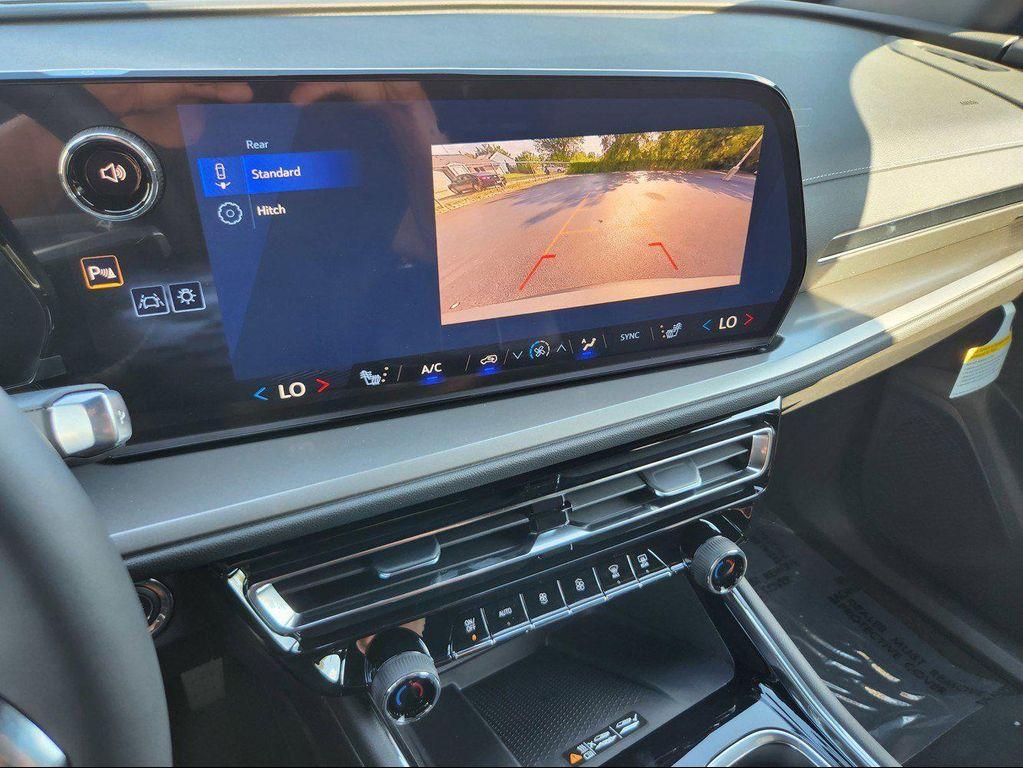 new 2026 Chevrolet Traverse car, priced at $40,410