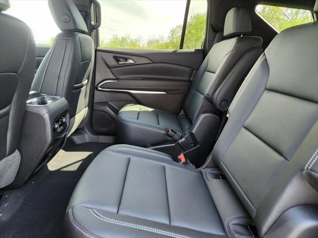 new 2025 Chevrolet Traverse car, priced at $42,190
