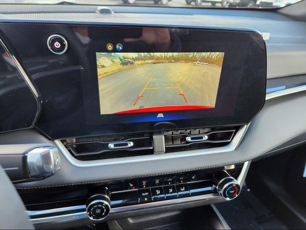 new 2025 Chevrolet Equinox car, priced at $29,490