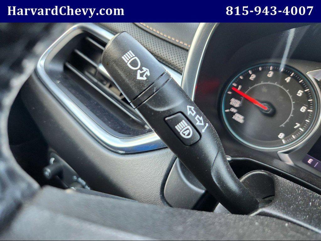 used 2021 Chevrolet Equinox car, priced at $18,500