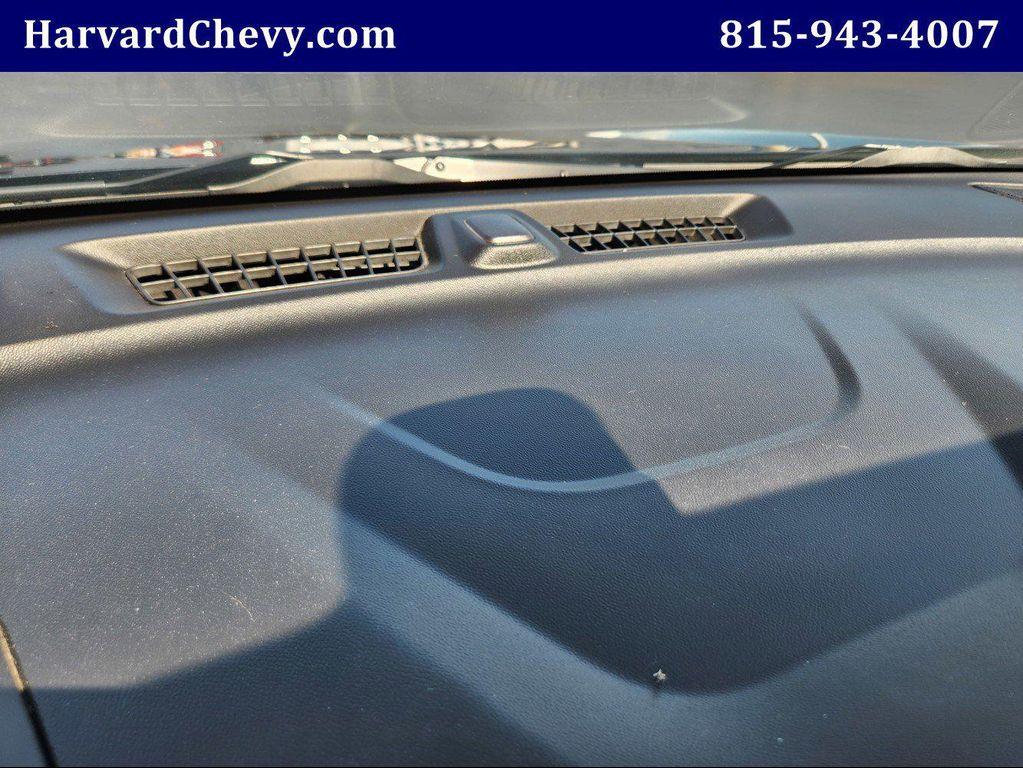 used 2021 Chevrolet Equinox car, priced at $18,500