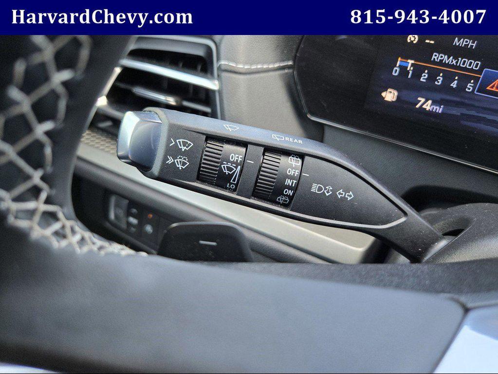 used 2025 Chevrolet Traverse car, priced at $38,000