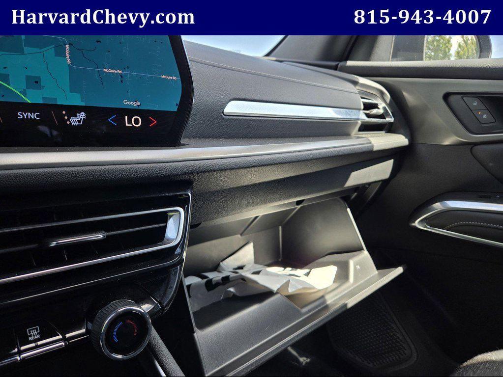 used 2025 Chevrolet Traverse car, priced at $38,000