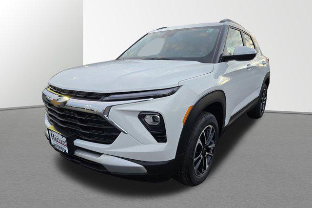 new 2025 Chevrolet TrailBlazer car, priced at $27,490