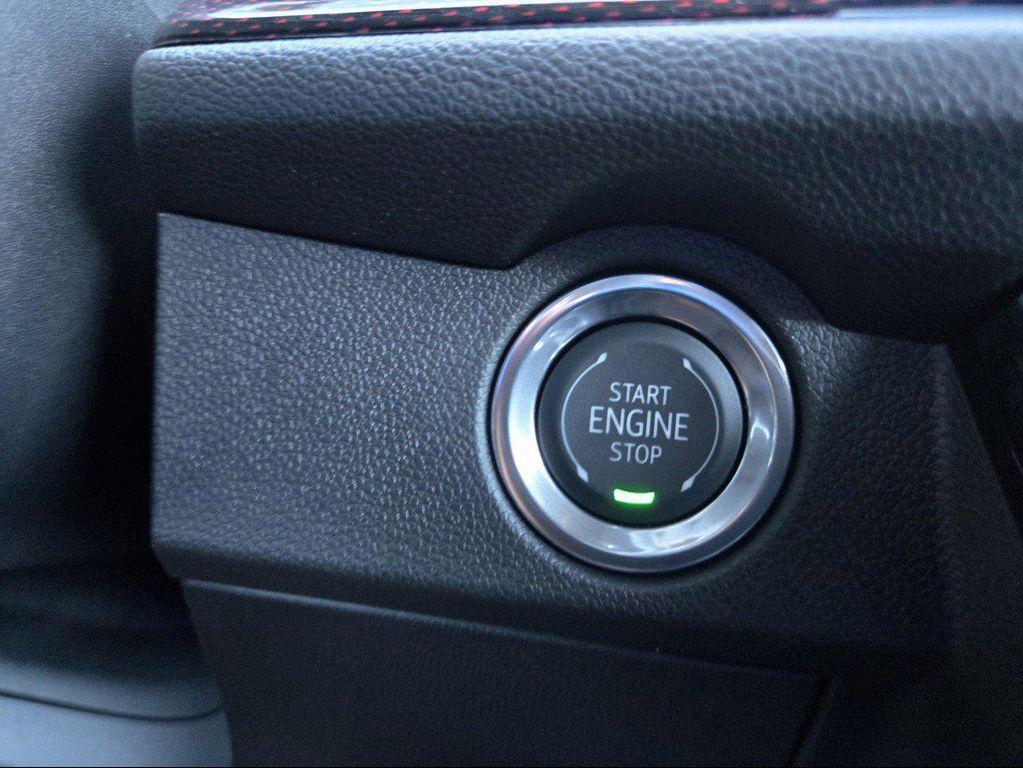 new 2026 Chevrolet Traverse car, priced at $50,160