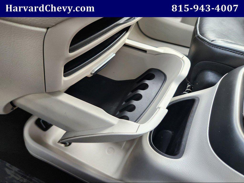 used 2020 Chrysler Pacifica car, priced at $24,500