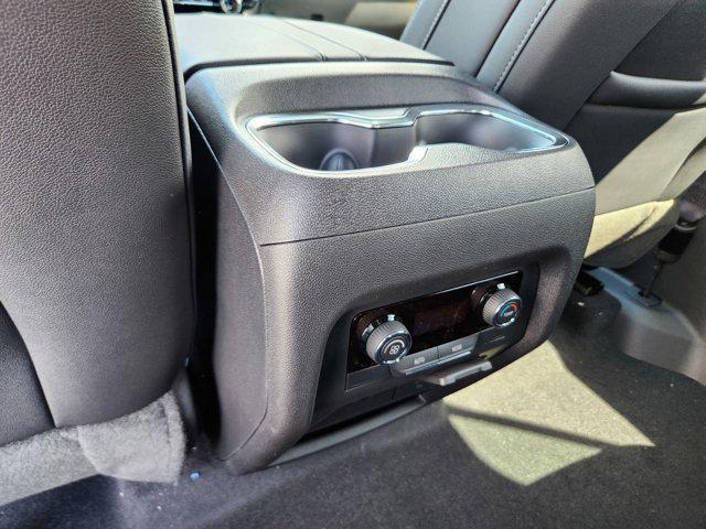 new 2025 Chevrolet Traverse car, priced at $43,980