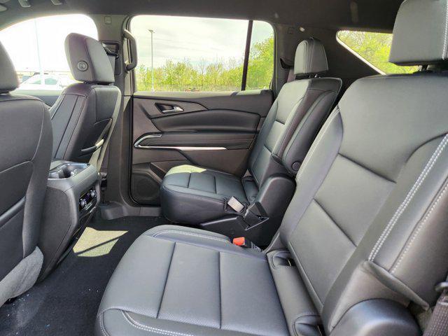 new 2025 Chevrolet Traverse car, priced at $43,980