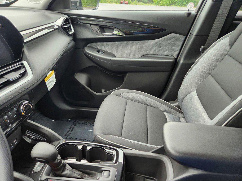 new 2026 Chevrolet TrailBlazer car, priced at $27,685