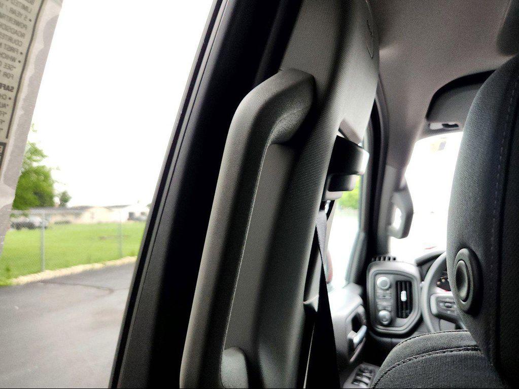 new 2025 Chevrolet Silverado 1500 car, priced at $47,575