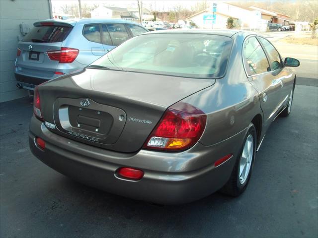 used 2001 Oldsmobile Aurora car, priced at $6,999