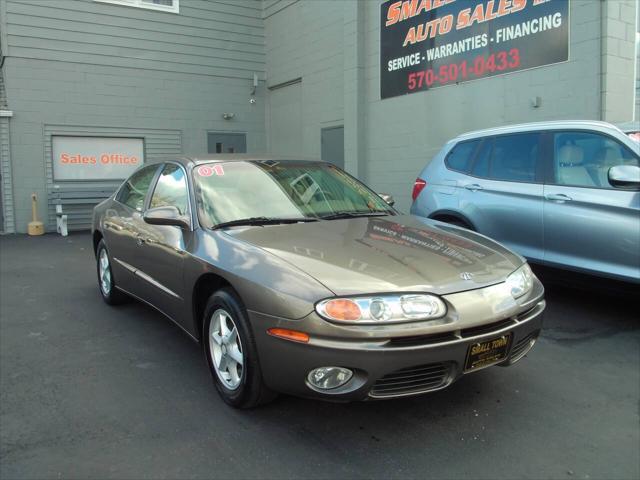 used 2001 Oldsmobile Aurora car, priced at $6,999