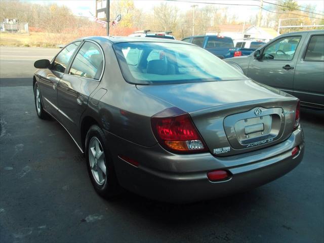 used 2001 Oldsmobile Aurora car, priced at $6,999