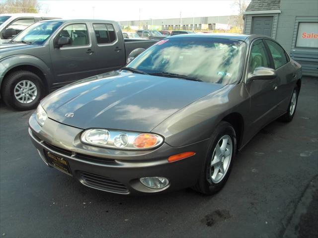 used 2001 Oldsmobile Aurora car, priced at $6,999