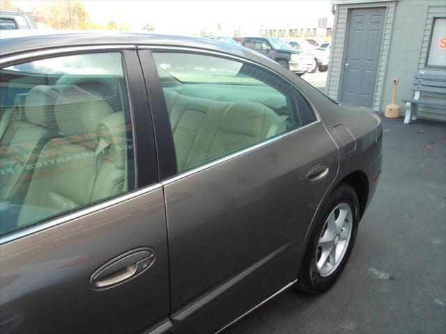 used 2001 Oldsmobile Aurora car, priced at $6,999