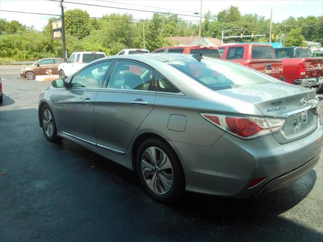 used 2015 Hyundai Sonata Hybrid car, priced at $10,999