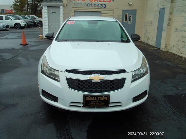 used 2013 Chevrolet Cruze car, priced at $8,999