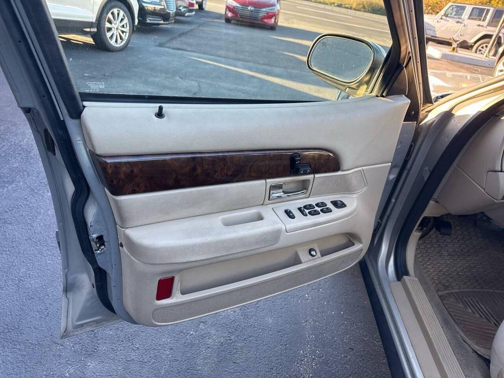 used 2008 Mercury Grand Marquis car, priced at $7,999