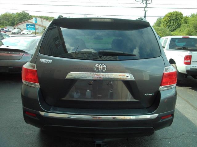 used 2013 Toyota Highlander car, priced at $12,999