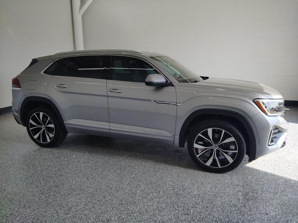used 2024 Volkswagen Atlas Cross Sport car, priced at $35,998