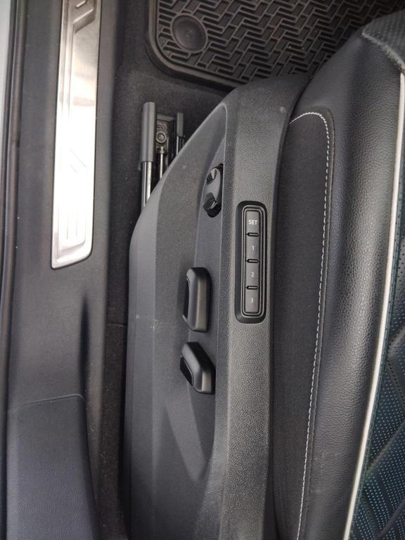 used 2024 Volkswagen Atlas Cross Sport car, priced at $35,998