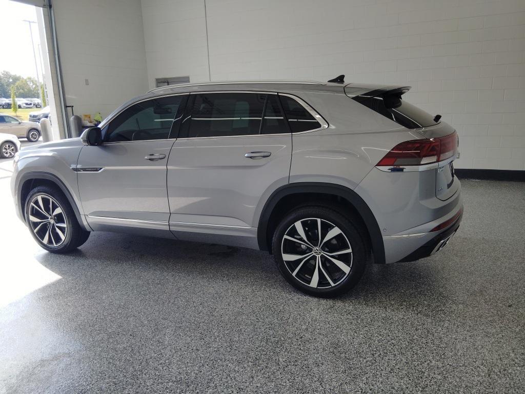used 2024 Volkswagen Atlas Cross Sport car, priced at $35,998