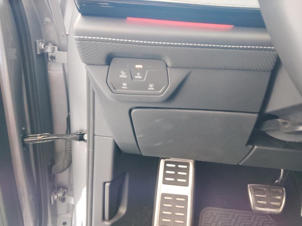 used 2024 Volkswagen Atlas Cross Sport car, priced at $35,998