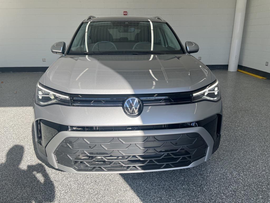 new 2026 Volkswagen Taos car, priced at $33,351