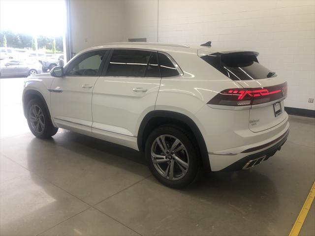 new 2024 Volkswagen Atlas Cross Sport car, priced at $44,353